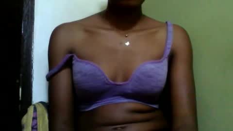 tinah235702 online show from November 13, 7:22 am