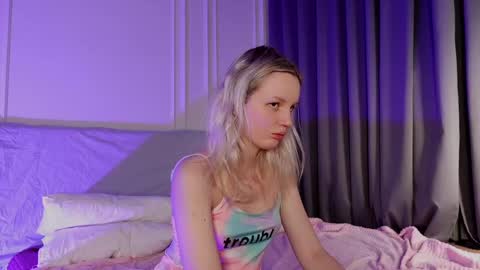 tinasiner online show from February 19, 5:16 pm