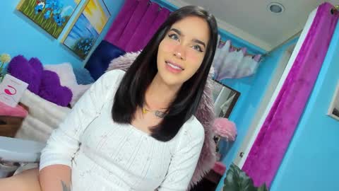 Tina Valentine online show from December 4, 12:16 pm