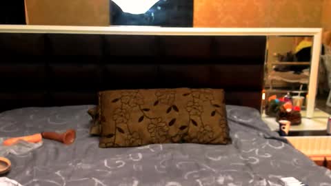 Millie online show from October 20, 6:57 pm