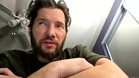 tinyguynicecock online show from April 4, 9:05 am