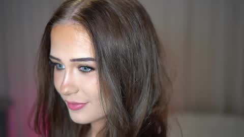 Lili online show from November 20, 5:43 pm