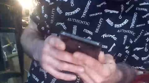 tiqueb40 online show from April 12, 11:53 pm