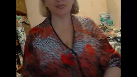 Snapshot of tittylina chatting on October 13, 7:10 am tittylina online show from October 13, 7:10 am