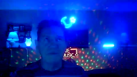 TK online show from March 3, 9:33 pm