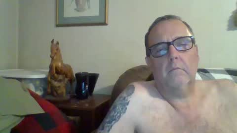 Snapshot of tnvols1968 chatting on October 5, 1:03 am Vols online show from October 5, 1:03 am
