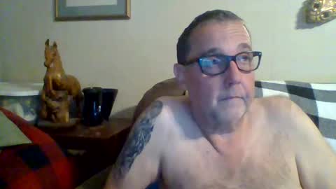 Snapshot of tnvols1968 chatting on September 23, 12:59 am Vols online show from September 23, 12:59 am