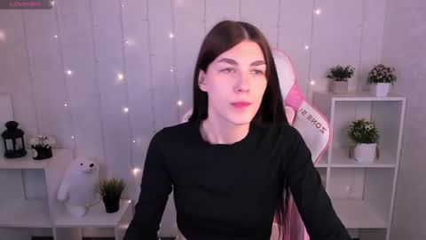 2 GMT Mo Tu We Th Fr 10am-4am online show from February 10, 2:58 am