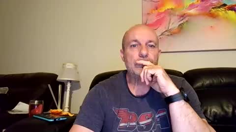 Snapshot of toerag69 chatting on October 8, 6:58 pm toerag69 online show from October 8, 6:58 pm