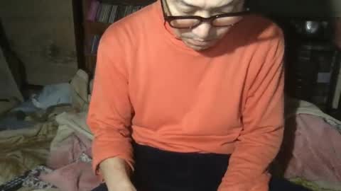 small man online show from November 30, 5:53 pm