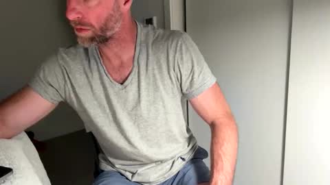 The Beekeeper online show from April 19, 4:02 am