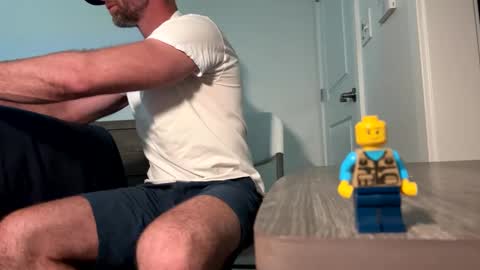 Snapshot of tokyodude12 chatting on September 27, 9:45 pm The Beekeeper online show from September 27, 9:45 pm