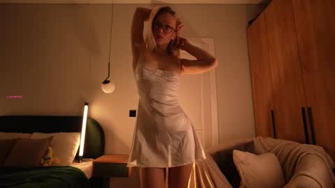 Snapshot of tollysage chatting on October 15, 3:10 am Sage. TG channel online show from October 15, 3:10 am