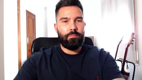 Tom online show from May 4, 3:29 pm