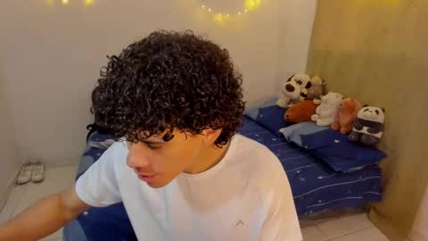 Tom Blue online show from February 2, 1:52 pm