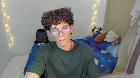 Tom Blue online show from November 28, 9:22 pm