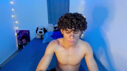 Tom Blue online show from March 14, 1:09 am