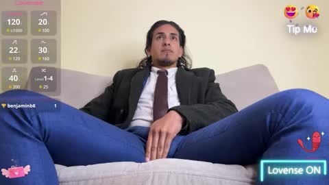 TOM online show from March 8, 4:39 pm