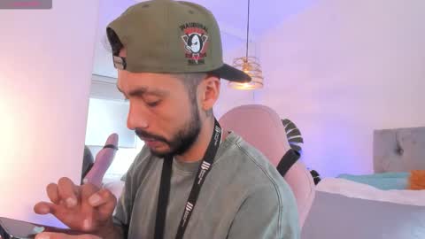 Master of pleasure online show from December 20, 1:07 pm