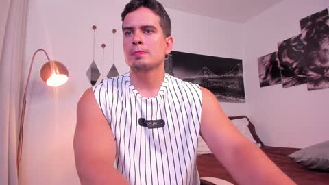 TOM MCKLEEIN  instagram online show from December 30, 3:23 pm