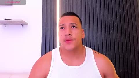 Tom muscle1 online show from October 28, 11:44 am