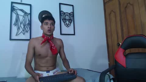 tomas_guebara online show from October 19, 7:07 pm