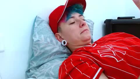 Blue online show from November 8, 8:12 pm