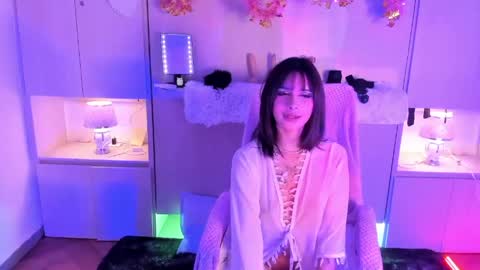 KAELANI online show from April 29, 8:24 pm