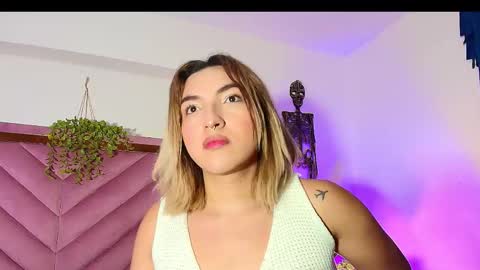 Snapshot of tomlondon_ chatting on October 10, 12:33 pm online show from October 10, 12:33 pm
