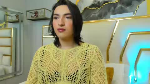 Snapshot of tomlondon_ chatting on March 5, 11:38 am online show from March 5, 11:38 am