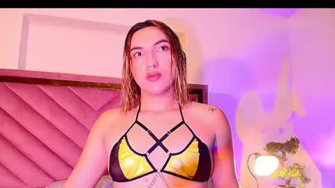 Snapshot of tomlondon_ chatting on September 19, 12:53 pm online show from September 19, 12:53 pm