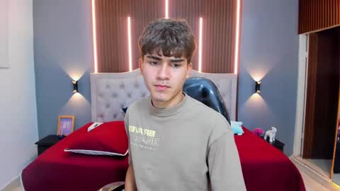 Tommy  online show from October 25, 5:08 am