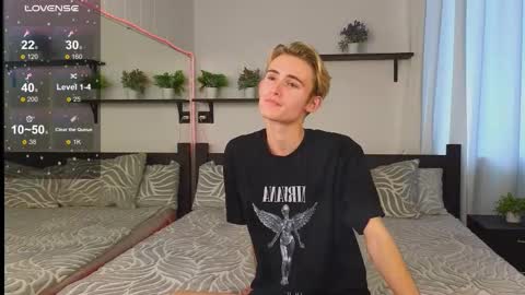 Tommy online show from October 15, 4:38 am