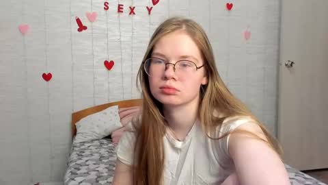 Snapshot of tommy_and_katie chatting on March 5, 11:28 am Tommy loves Katie online show from March 5, 11:28 am
