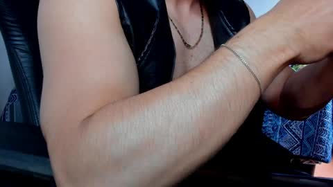 Twitter BreddTommy IG tommy bredd online show from April 6, 5:25 pm