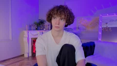 Tommy online show from November 20, 3:42 pm