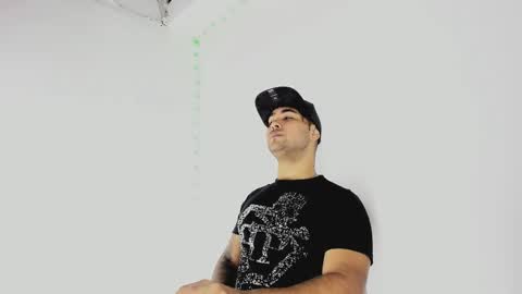 Snapshot of tommy_sccott chatting on September 26, 11:46 pm tommy_sccott online show from September 26, 11:46 pm