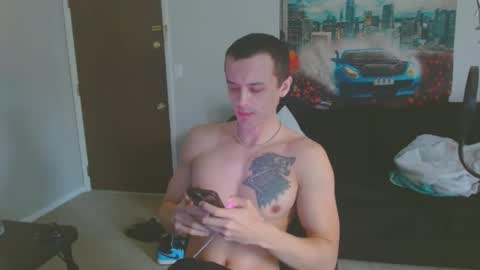 Snapshot of tommystrokes_ chatting on March 7, 6:22 pm Tommy Strokes online show from March 7, 6:22 pm