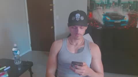 Snapshot of tommystrokes_ chatting on February 28, 5:26 pm Tommy Strokes online show from February 28, 5:26 pm