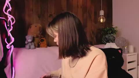 Melissa online show from June 28, 8:27 pm