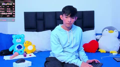 Tonny online show from March 8, 7:49 am