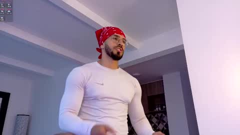 tony muscle1 online show from November 1, 10:31 pm