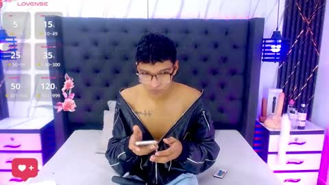 Snapshot of tony_rick_ chatting on September 16, 12:29 pm Tony And Rick online show from September 16, 12:29 pm