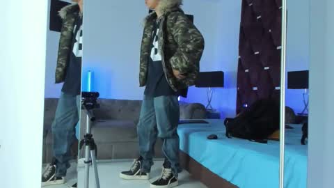 Tony Benedetti online show from March 8, 2:15 am