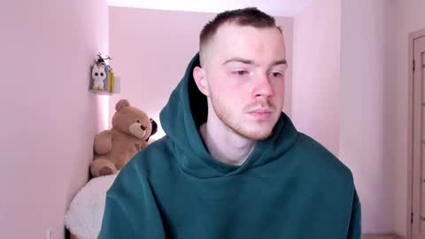 Snapshot of toohornyserj chatting on January 14, 9:09 pm toohornyserj online show from January 14, 9:09 pm