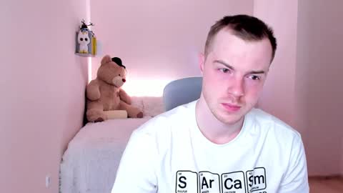 Snapshot of toohornyserj chatting on January 23, 3:37 am toohornyserj online show from January 23, 3:37 am