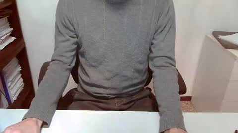 Topg84 online show from December 2, 6:28 pm