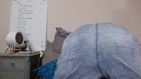 TopZaddy online show from December 4, 2:36 am