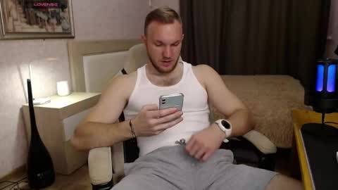 Glebaty online show from April 18, 7:07 pm