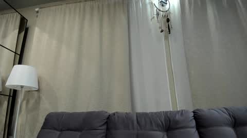         online show from December 15, 8:04 pm